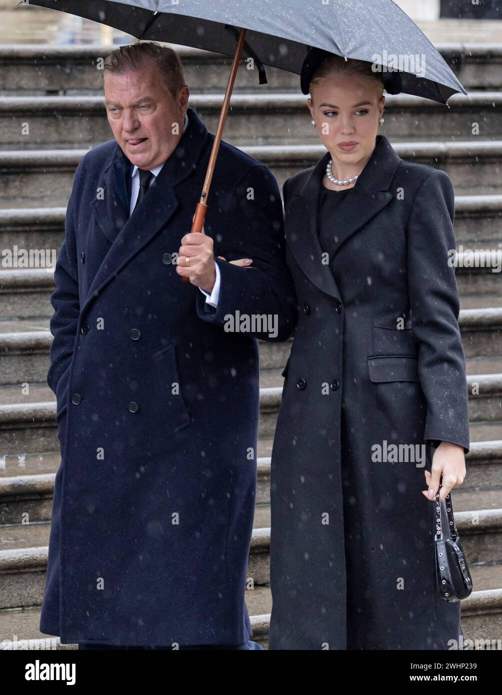 Turin, Italie. 10 février 2024. Prince Charles et fille Princesse Marie Caroline de Bourbon deux-Siciles funérailles de S.R. Vittorio Emanuele de Savoie à la cathédrale Saint-Jean-Baptiste ( Duomo di Torino ) à Turin, Italie, le 10 février 2024. Photo de Marco Piovanotto/ABACAPRESS.COM crédit : Abaca Press/Alamy Live News Banque D'Images