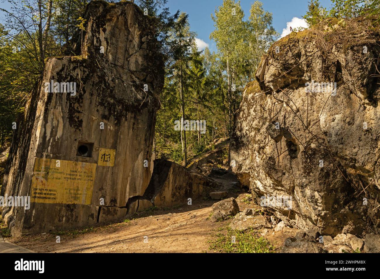 Ruine bunker de l'antre du loup ou en allemand Wolfsschanze près de KÄ™trzyn en Pologne Banque D'Images