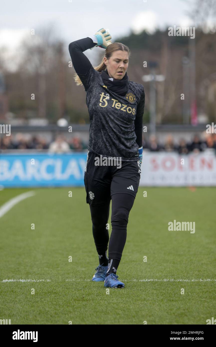 Eastleigh, Royaume-Uni. 11 février 2024. Mary Earps (27 Man Utd) s'échauffe avant le match de la FA Cup Adobe Womens entre Southampton et Manchester United au Silverlake Stadium, Eastleigh. (Tom Phillips/SPP) crédit : photo de presse sportive SPP. /Alamy Live News Banque D'Images