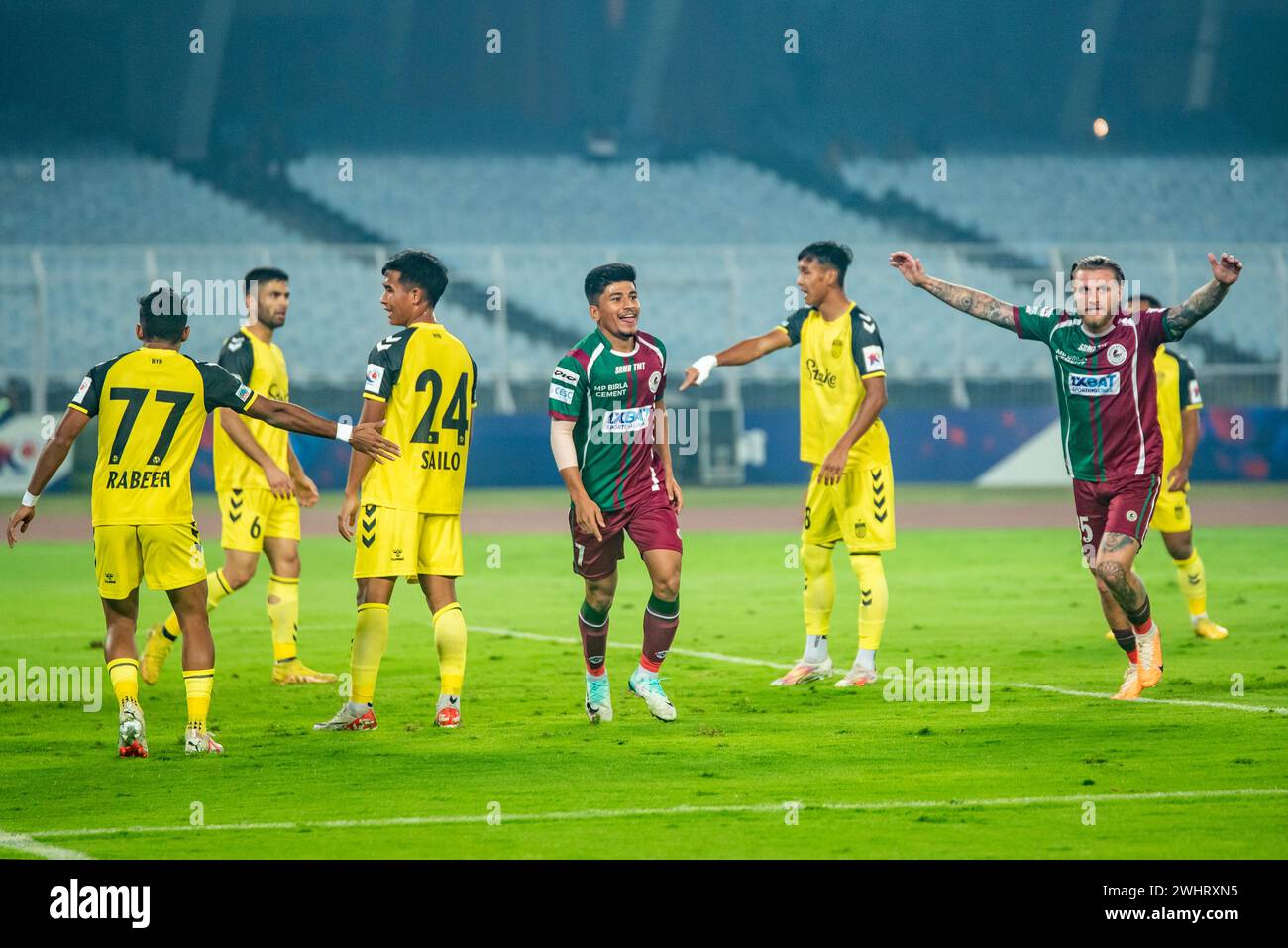 Kolkata, Inde. 10 février 2024. Mohunbagan Super Giants de Kolkata remporte de manière louable contre Hyderabad Football Club par 2-0 au stade Salt Lake en ISL 2023-24. (Photo par Amlan Biswas/Pacific Press) crédit : Pacific Press Media production Corp./Alamy Live News Banque D'Images