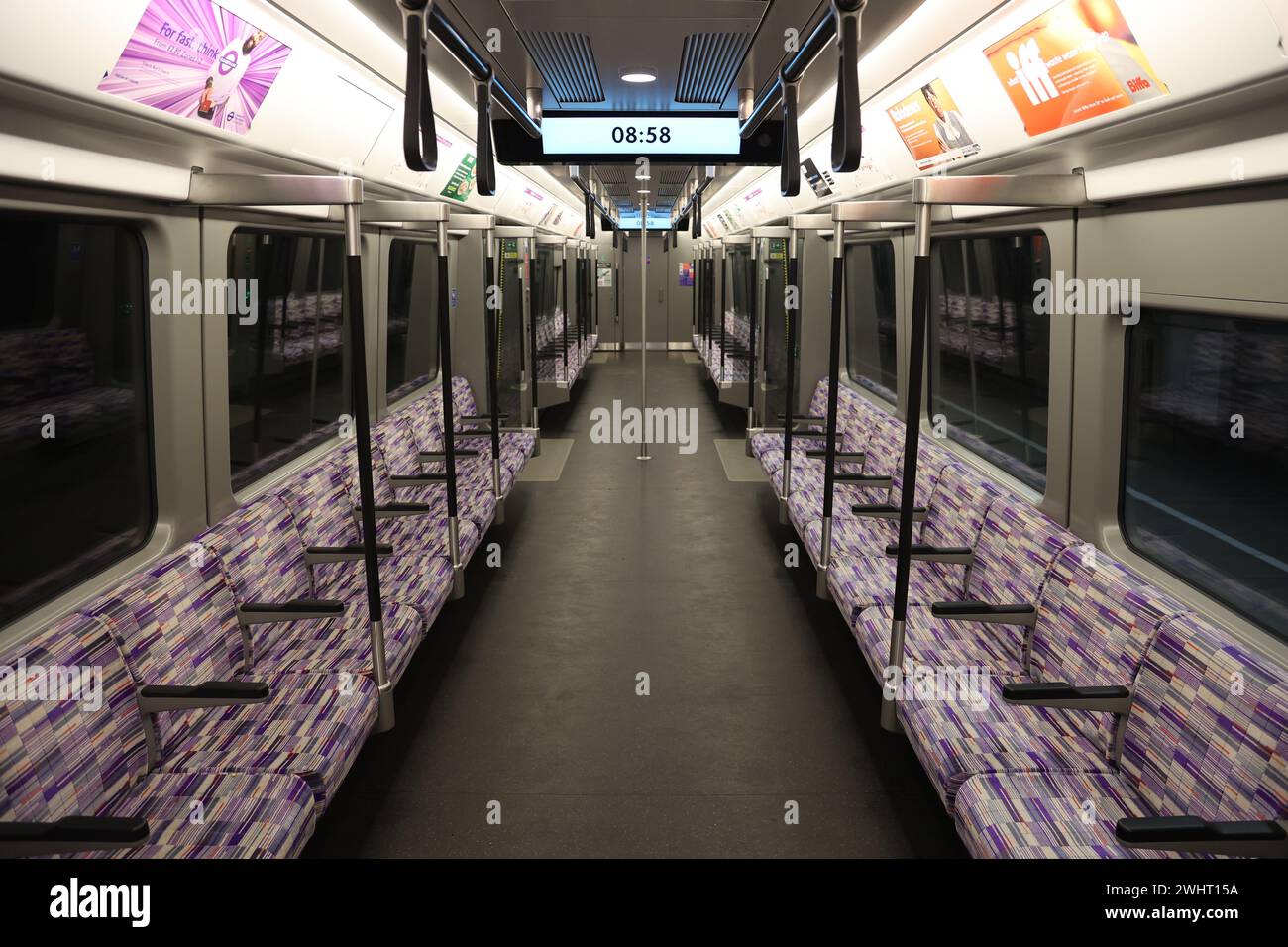 Elizabeth Line intérieur vide du wagon Banque D'Images