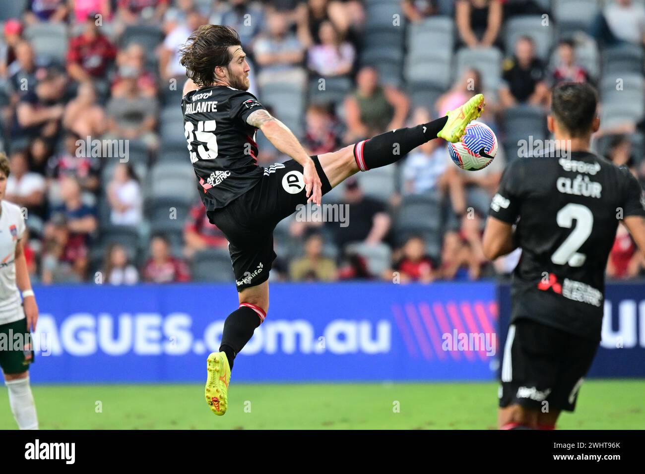 Parramatta, Australie. 11 février 2024. Joshua brillante du Western Sydney Wanderers FC vu en action lors de la manche 16 de la A-League 2023/24 entre le Western Sydney Wanderers FC et les jets de Newcastle au CommBank Stadium. Score final ; Western Sydney Wanderers 3:3 Newcastle jets. (Photo Luis Veniegra/SOPA images/SIPA USA) crédit : SIPA USA/Alamy Live News Banque D'Images