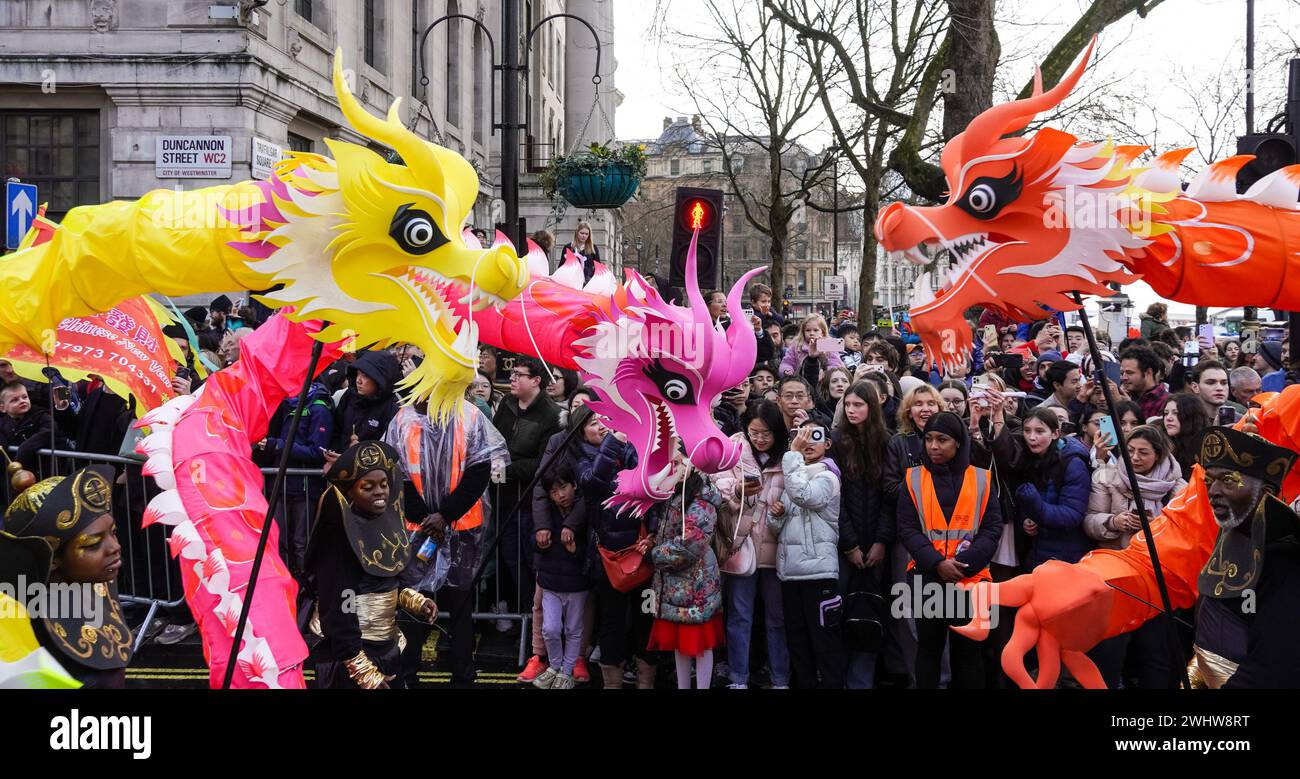 Londres, Royaume-Uni. 11 février 2024. Artistes participant au défilé traditionnel du nouvel an chinois dans le quartier chinois de Londres célébrant le nouvel an lunaire 2024, année du Dragon. Crédit : Marcin Rogozinski/Alamy Live News Banque D'Images