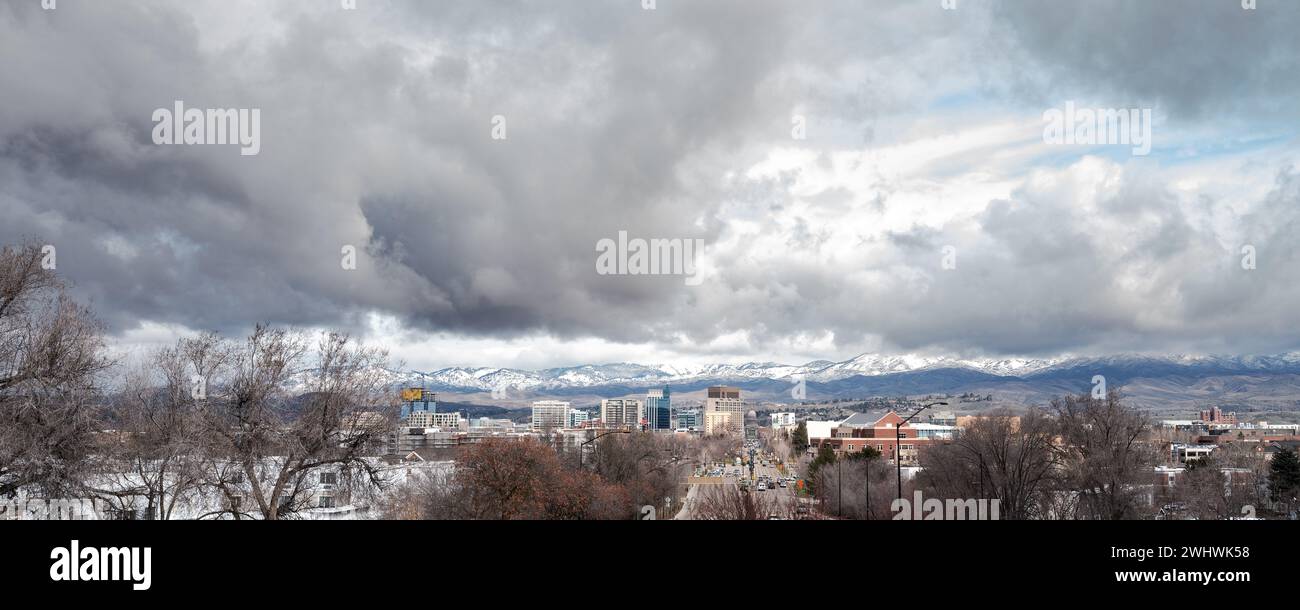 Spectaculaires nuages de Boise panoramique en hiver Banque D'Images