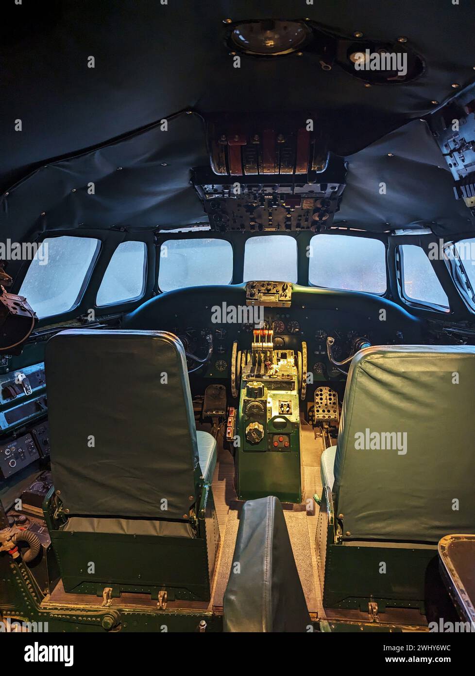 Le cockpit des avions constellation des années 1950 fait maintenant partie du bar-salon, le Connie, situé dans l'hôtel TWA de l'aéroport JFK dans le Queens, aux États-Unis Banque D'Images