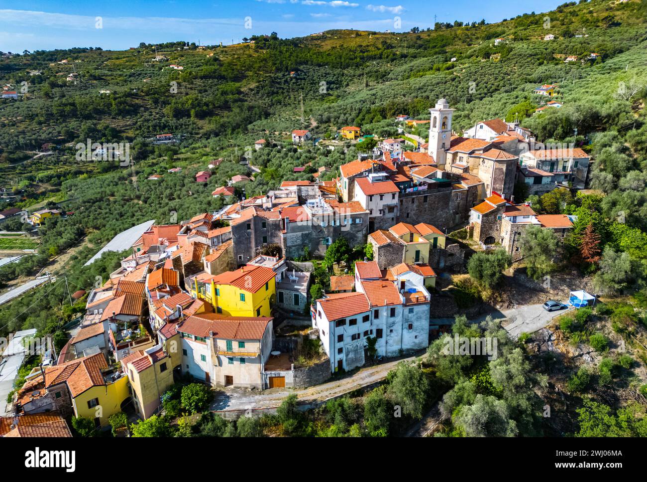 Le village de Torrazza dans la province d'Imperia Banque D'Images