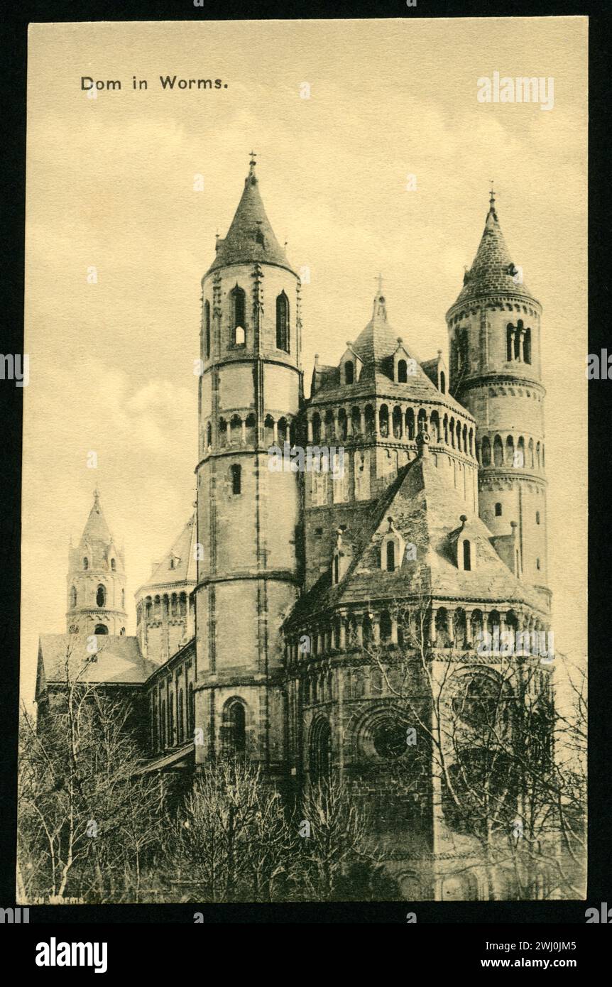 Europa, Deutschland, Rhénanie-Palatinat, Worms, der Dom in Worms, Postkarte, herausgegeben vom Postkartenverlag Christian Herbst , Hofphotographie, Worms, um 1905 . Rechte werden nicht vertreten . / Europe, Allemagne, Rhénanie-Palatinat, Worms, produits Peter`s Dom in Worms, carte postale, publié par Christian Herbst, photographe de cour, Worms, vers 1905. Il n'y a pas de droits . Banque D'Images