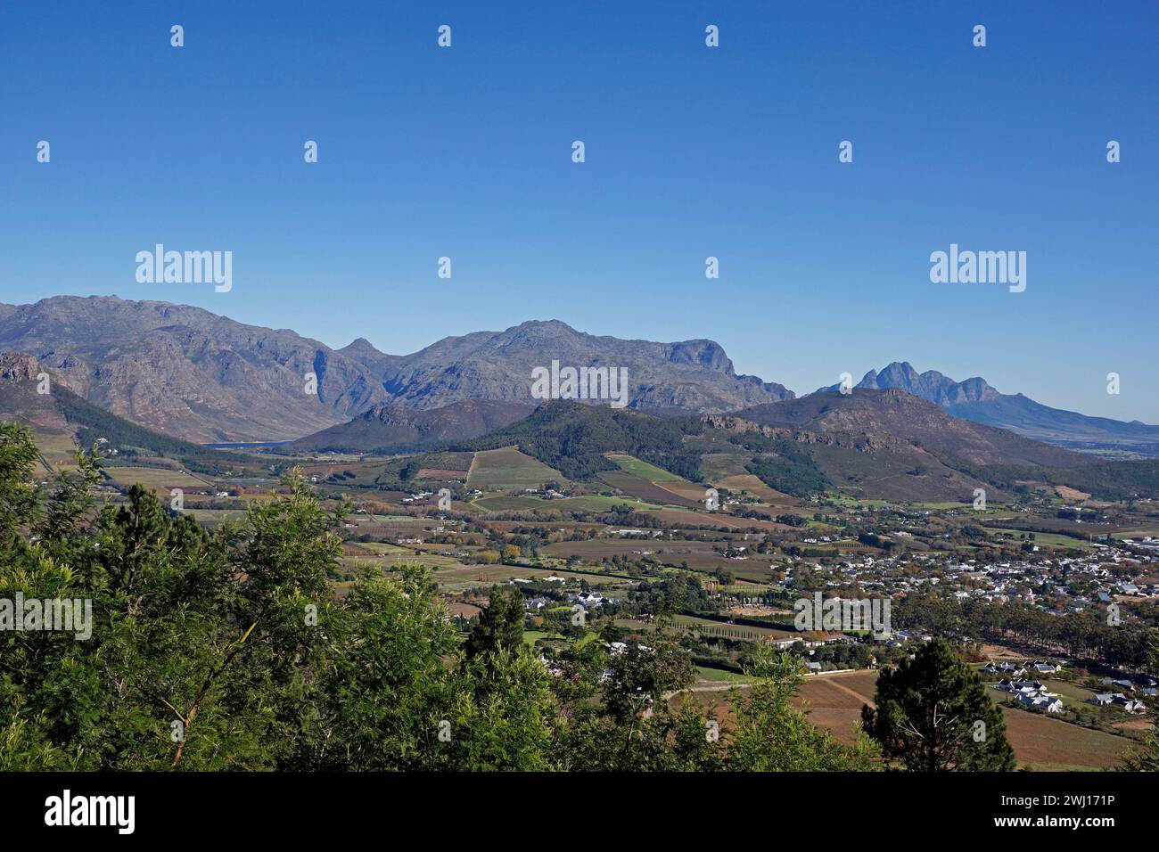 La vue depuis le sommet du col de Franschhoek, Cape Winelands, Afrique du Sud. Banque D'Images