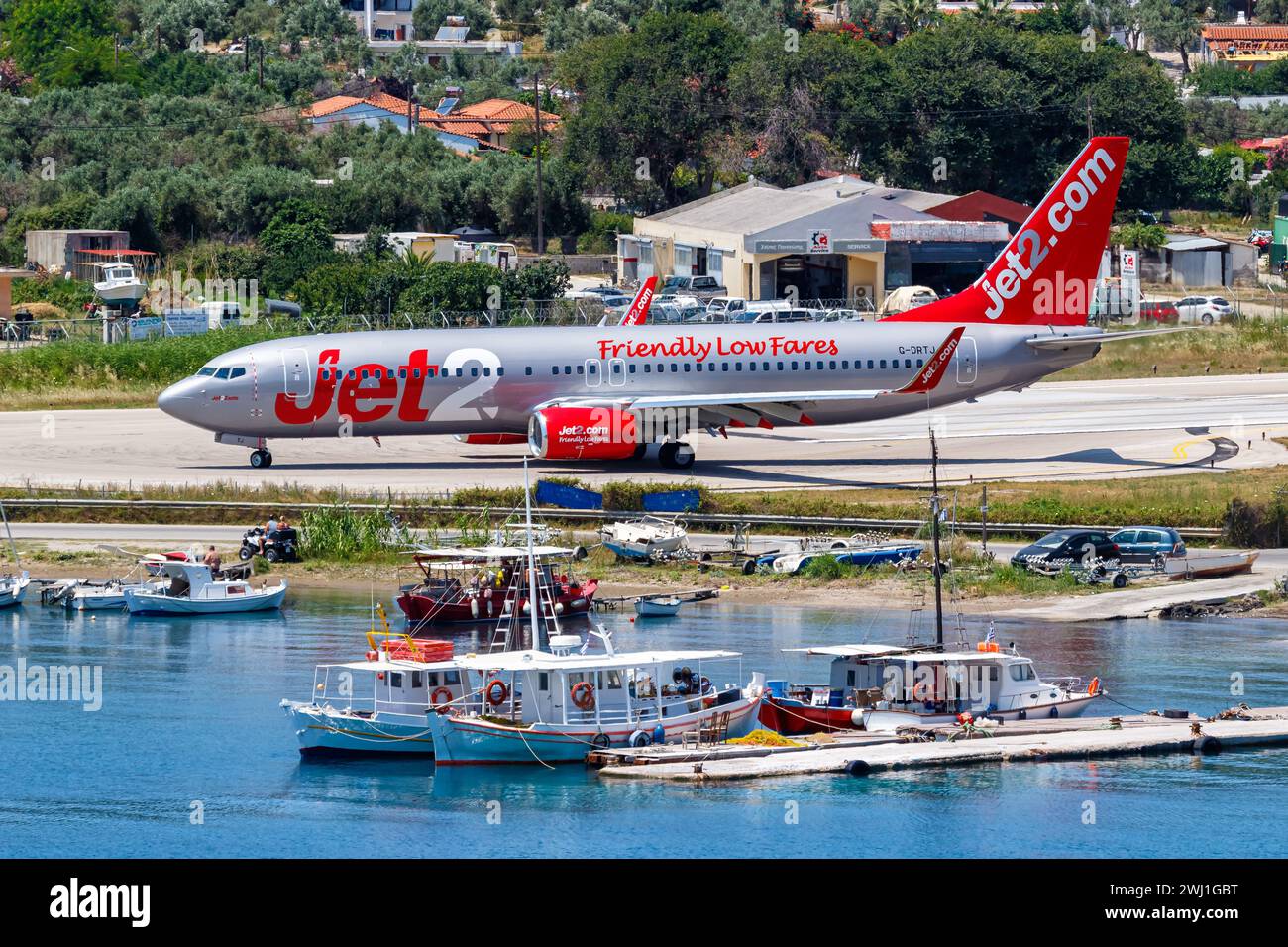 Jet2 Boeing 737-800 avion Aéroport de Skiathos en Grèce Banque D'Images