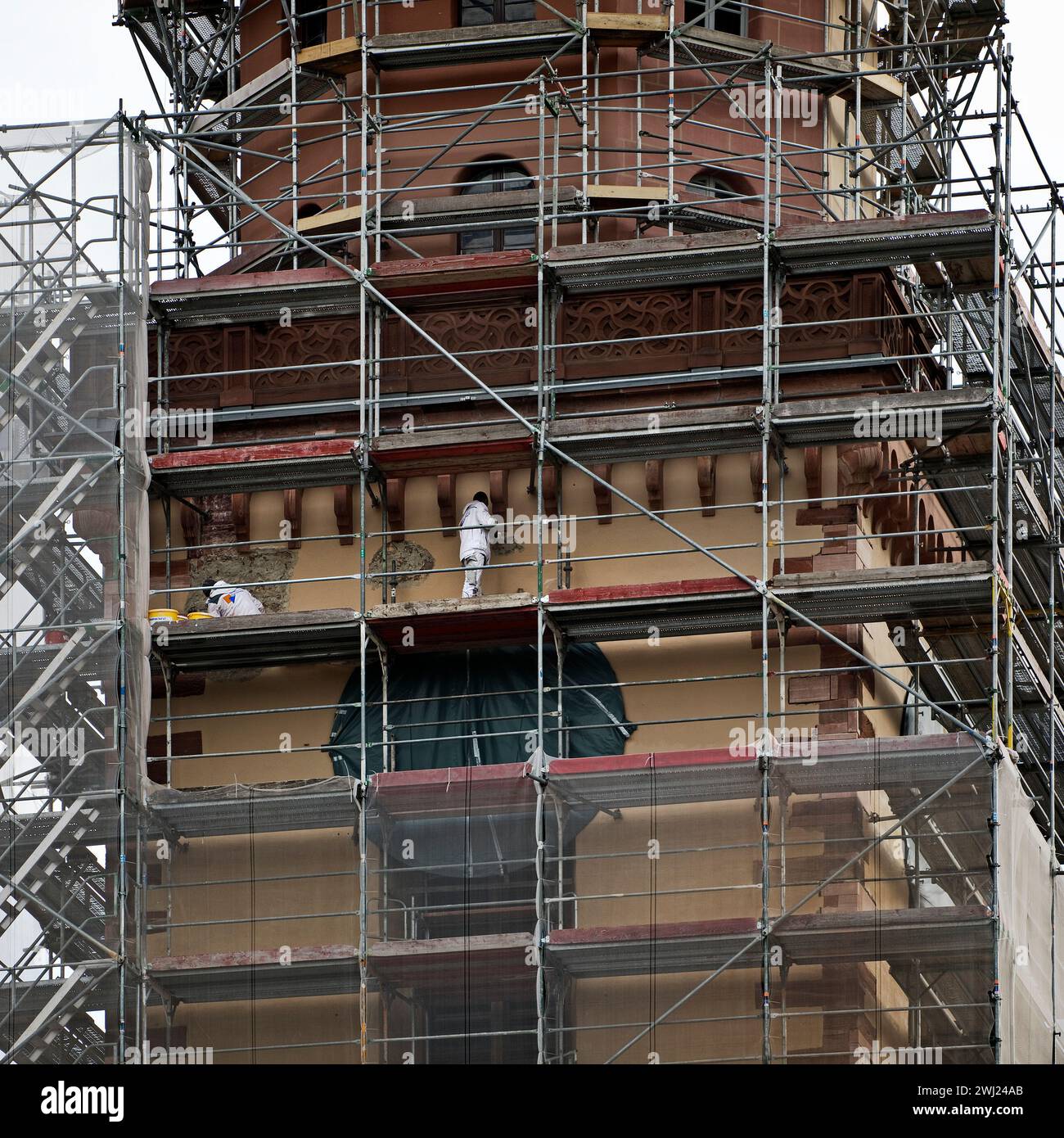 Échafaudage à préparation Église de Katharinen et ouvriers de la construction, Francfort-sur-le-main, Allemagne, Europe Banque D'Images