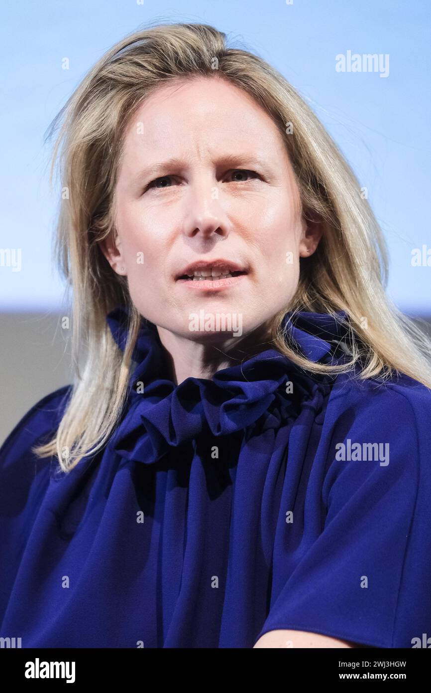 Southbank, Londres. 12/02/2024, Thea Sharrock sur scène au Mark Kermode en 3D le lundi 12 février 2024 au BFI Southbank, Londres. Mark a discuté avec Olivia Colman, Jessie Buckley, Anjana Vasan et Thea Sharrock du film Wicked Little Letters . Photo de Julie Edwards. Crédit : JEP Celebrity photos/Alamy Live News Banque D'Images