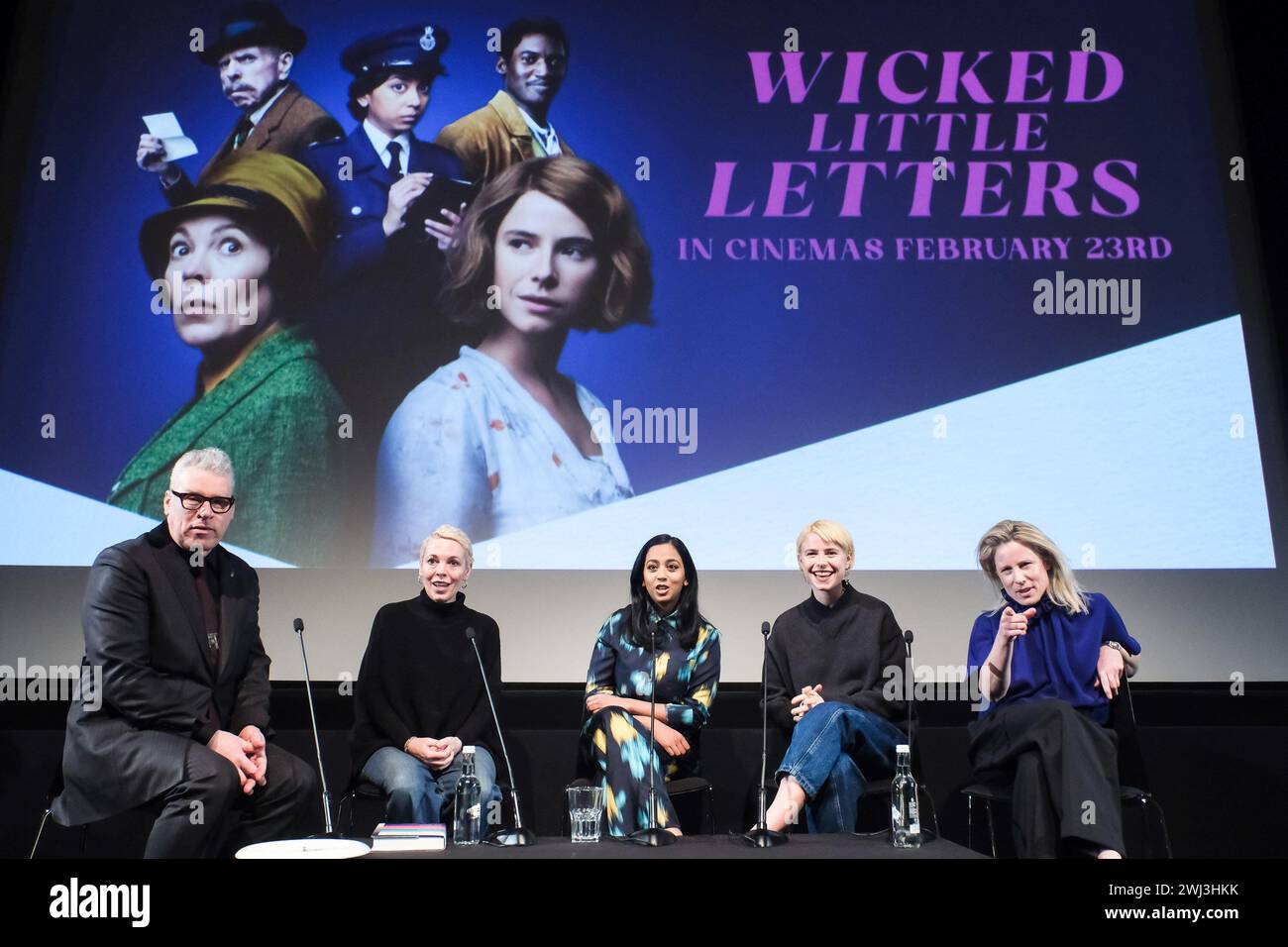 Southbank, Londres. 12/02/2024, Mark Kermode, Olivia Colman, Jessie Buckley, Anjana Vasan et Thea Sharrock sur scène au Mark Kermode en 3D le lundi 12 février 2024 au BFI Southbank, Londres. Mark a discuté avec Olivia Colman, Jessie Buckley, Anjana Vasan et Thea Sharrock du film Wicked Little Letters . Photo de Julie Edwards. Crédit : JEP Celebrity photos/Alamy Live News Banque D'Images