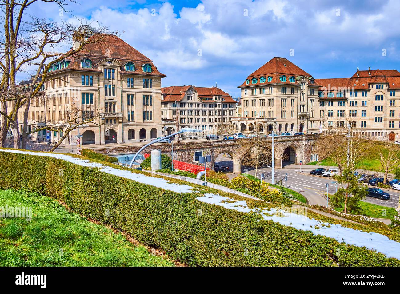Ensemble de bâtiments historiques sur la rue Lindenhofstrasse à Zürich, Suisse à Zürich, Suisse Banque D'Images