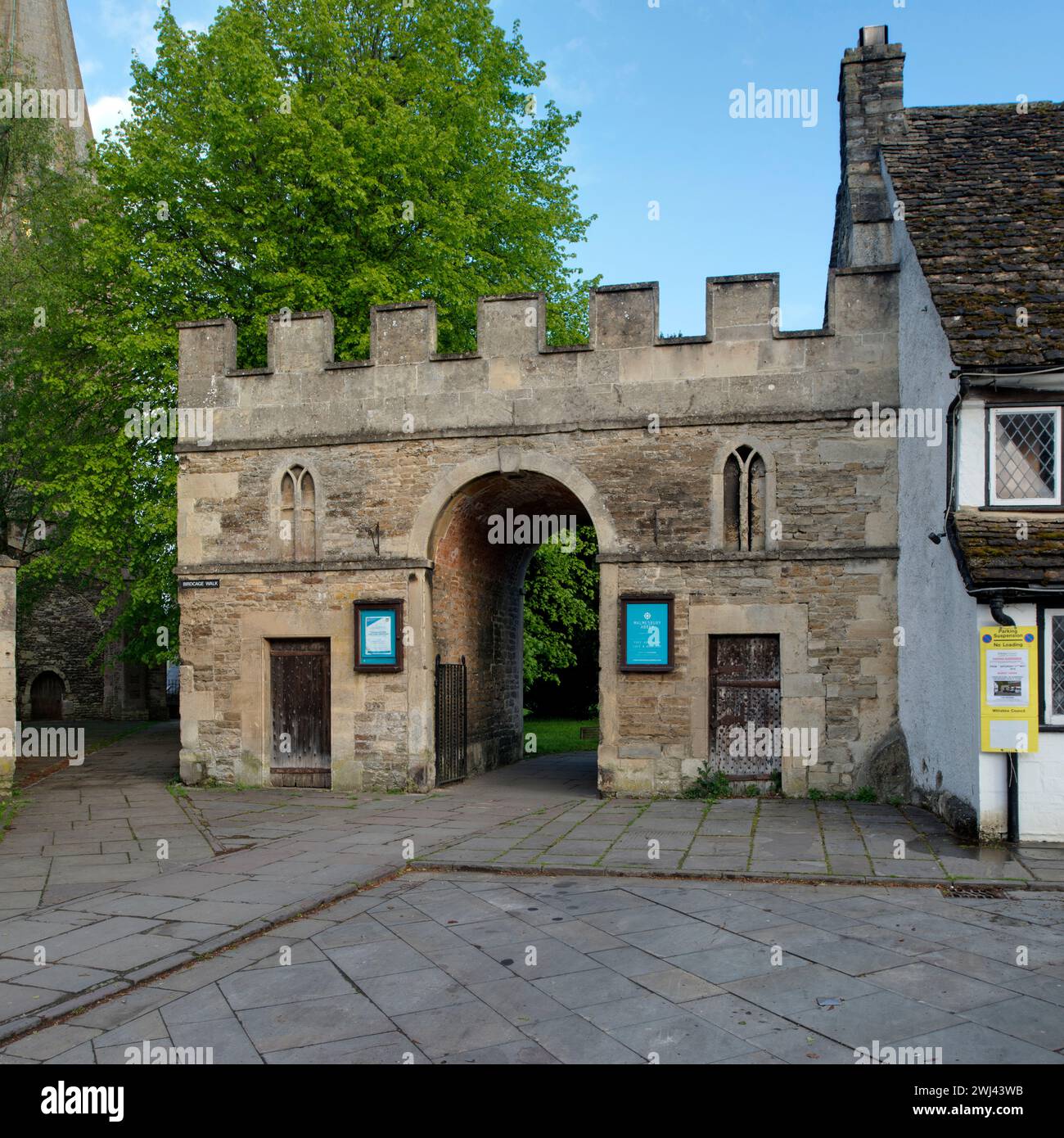 Les cachots du village. Malmesbury, Witshire. Construite en 1789, la 'Tolsey Gate' est la porte d'entrée de l'abbaye de Malmesbury et a une seule cellule de chaque côté. Banque D'Images