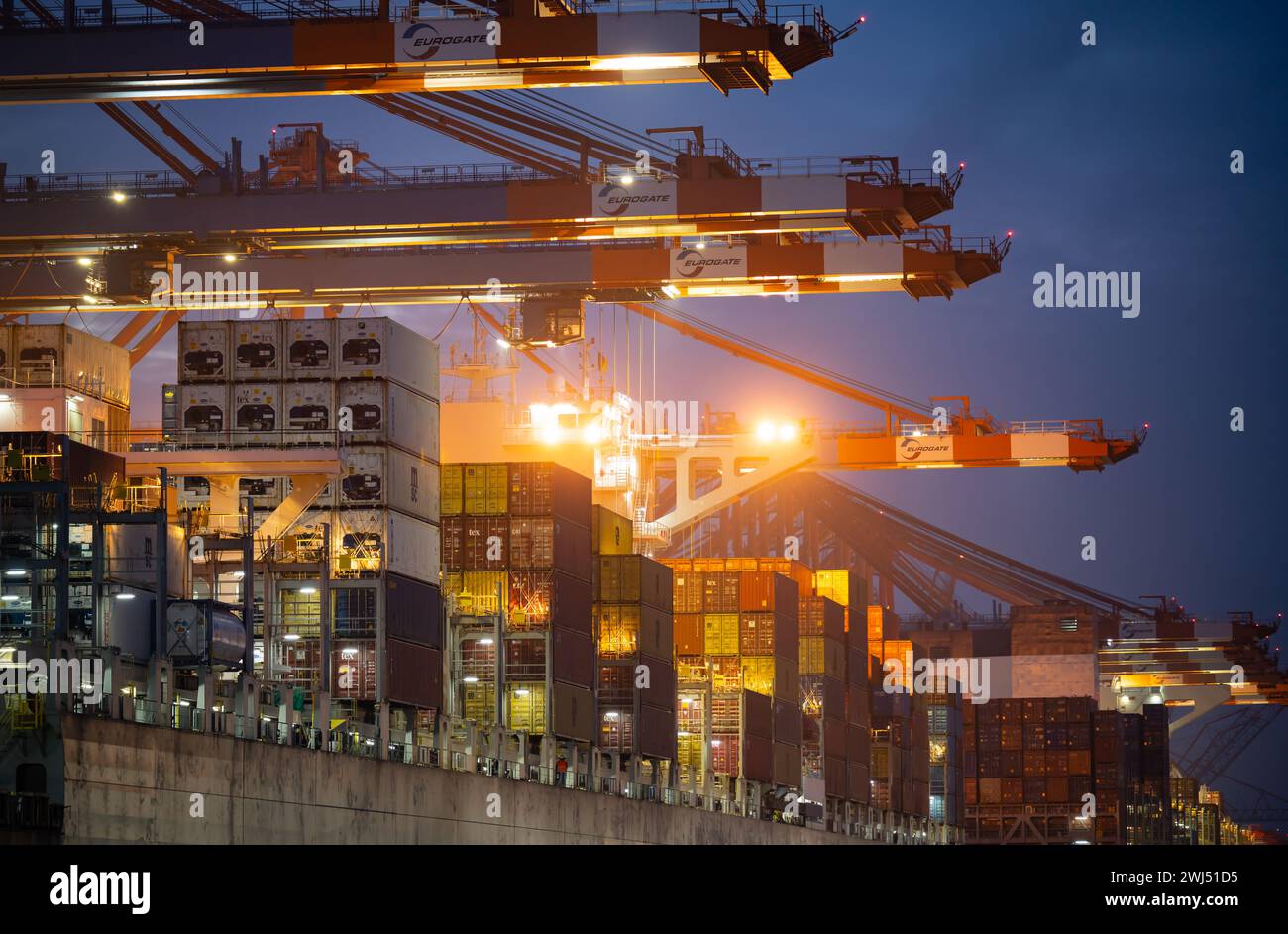 Conteneur terminal Eurogate Burchardkai à Hambourg, chargement et déchargement par l'expédition Banque D'Images