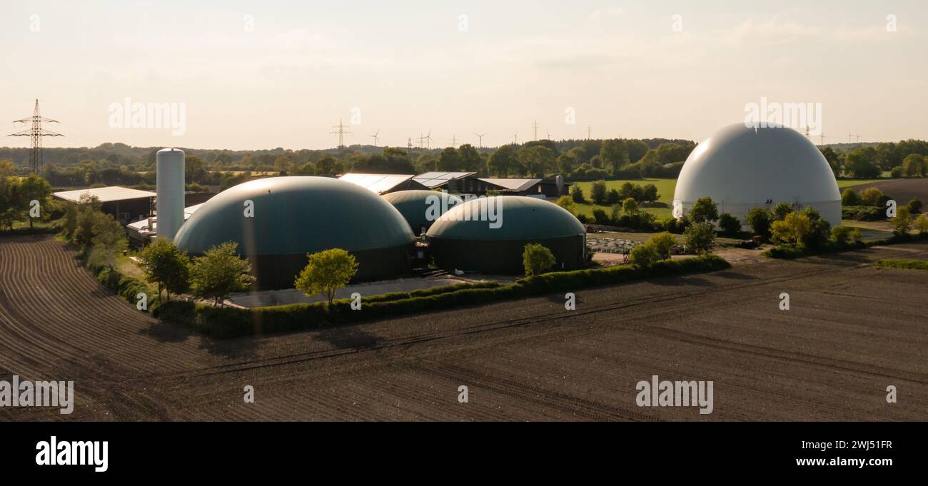 Usine de biogaz du point de vue de l'air pris avec un drone Banque D'Images