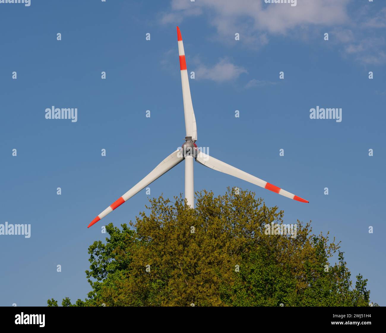 Éolienne terrestre avec un diamètre de rotor de 101 mètres Banque D'Images