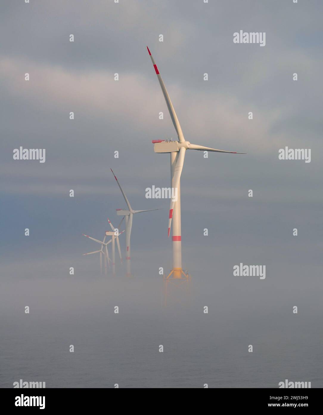 Construction de parcs éoliens à énergie offshore en mer du Nord Banque D'Images