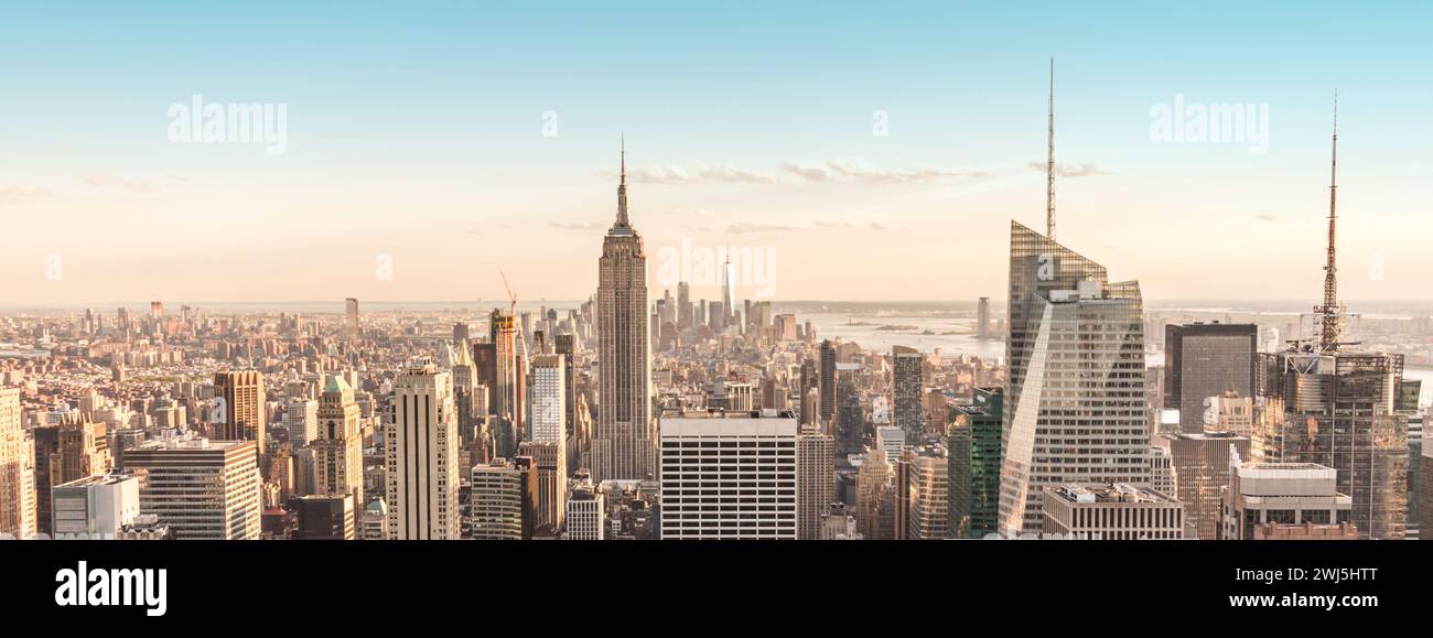 New york, États-Unis - 17 mai 2019 : New York City Manhattan Midtown vue panoramique aérienne avec gratte-ciel et ciel bleu Banque D'Images