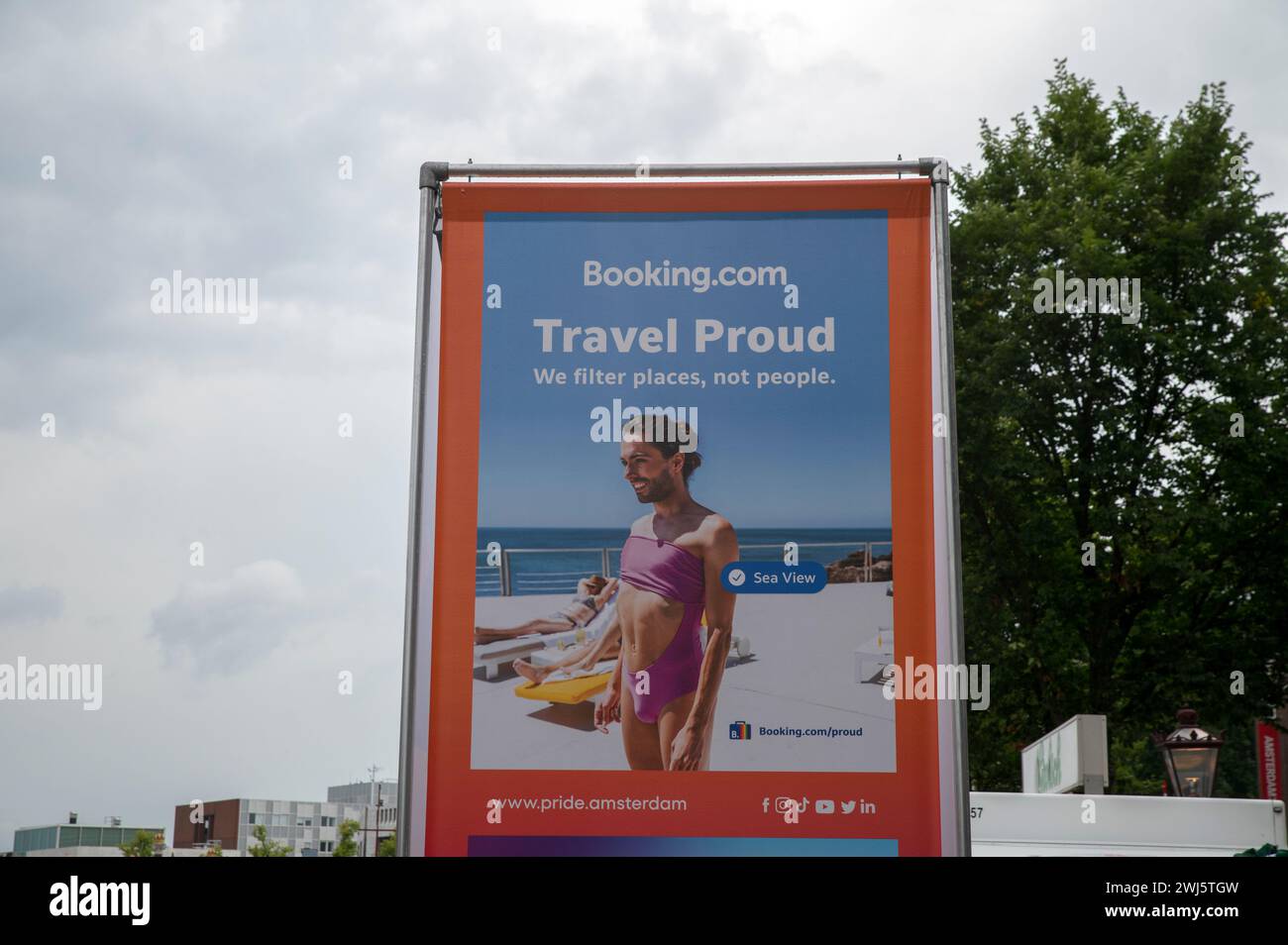 Billboard Booking.com à Amsterdam pays-Bas 5-8-2023 Banque D'Images