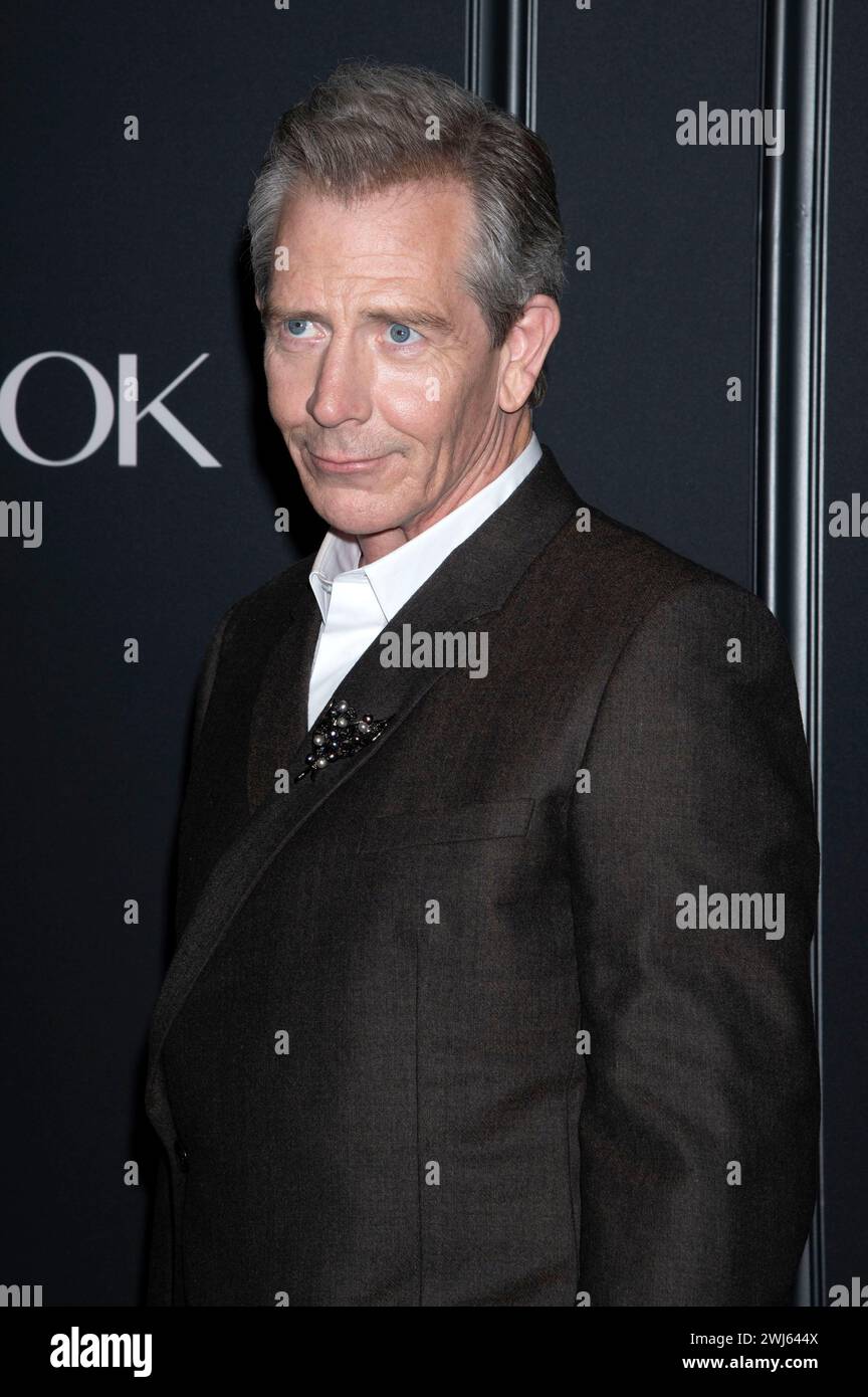 Ben Mendelsohn BEI der Weltpremiere der Apple TV+ Serie 'The New look' in der Florence Gould Hall. New York, 12.02.2024 Banque D'Images