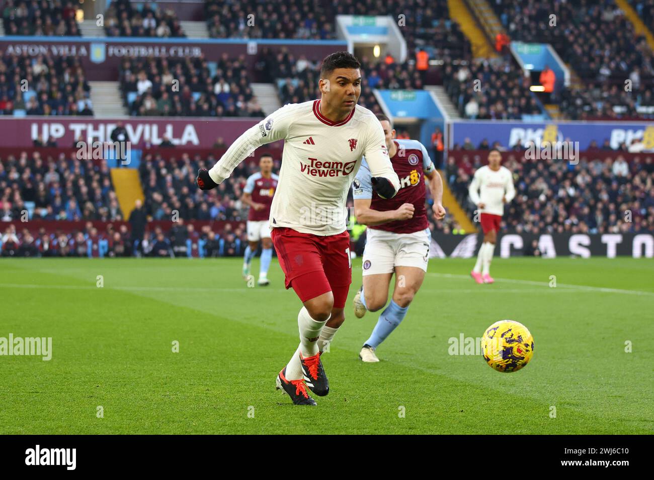 Casemiro of Manchester United during the Premier League match between Aston Villa and Manchester United Banque D'Images