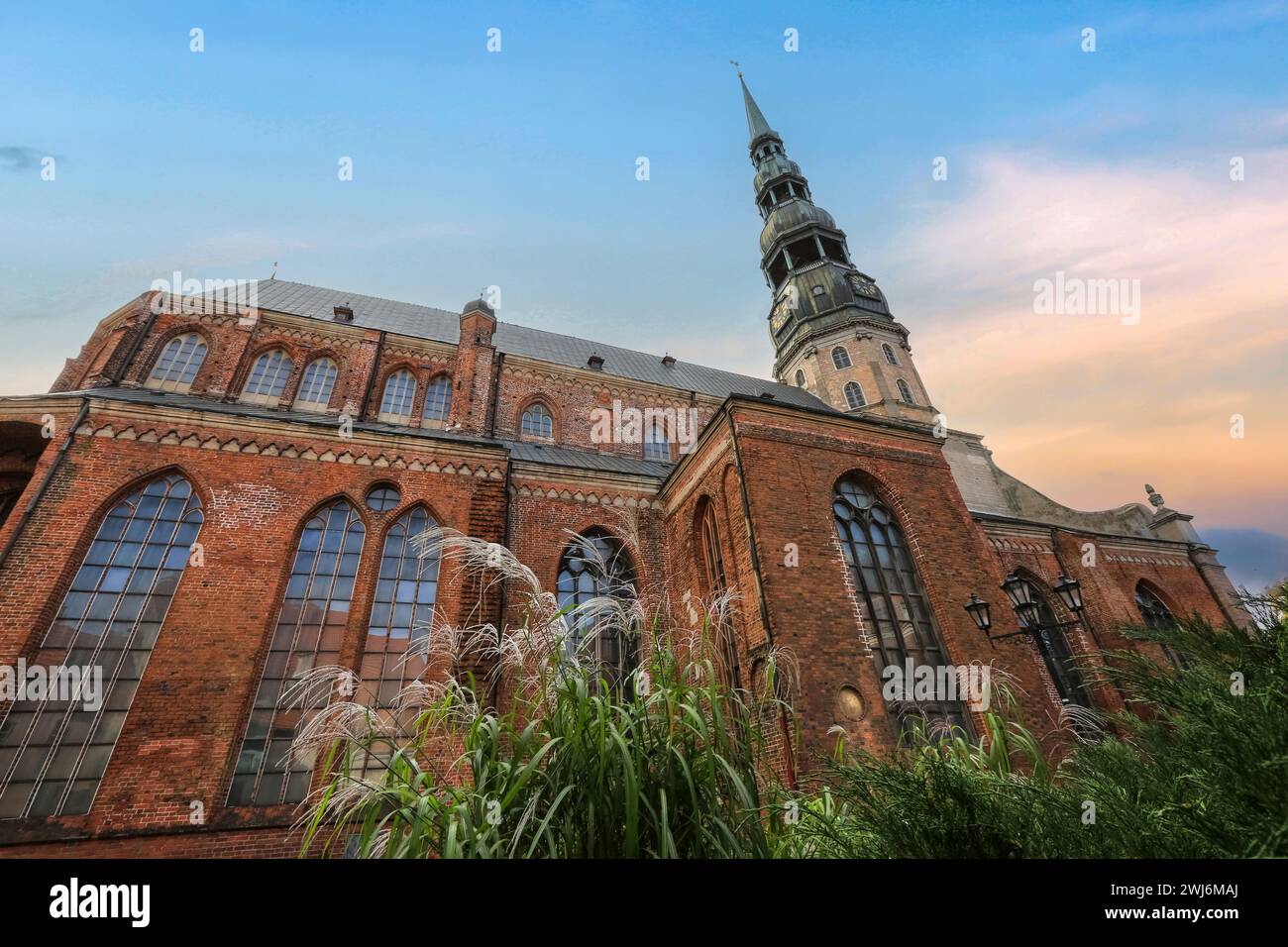 Prog L'église de Pierre est une église luthérienne de Riga, la capitale de la Lettonie, dédiée à Saint Pierre. C'est une église paroissiale de l'évangélique luthérien CH Banque D'Images