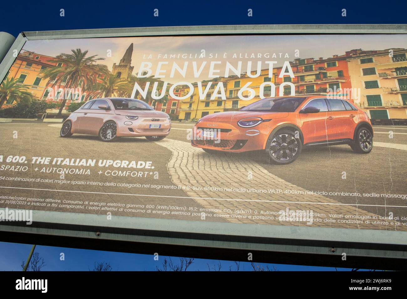 Nouveau panneau publicitaire FIAT 600 en Italie Banque D'Images