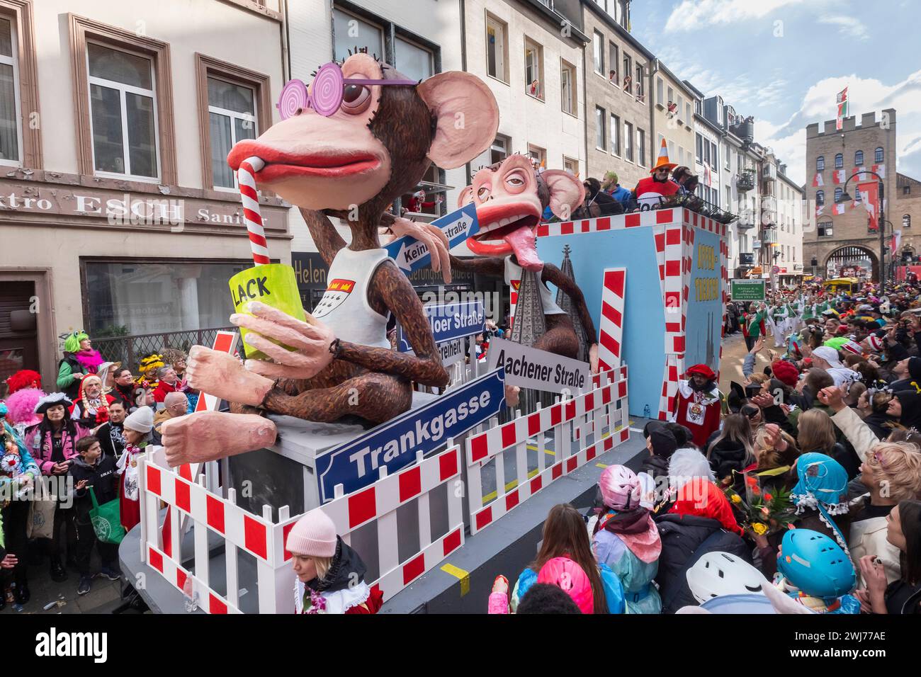 Karneval, Rosenmontag in Köln, „Affentheater“ was ist denn bloß im Kölner Verkehrsdezernat los? Kritik am Verkehrskonzept der Stadt Köln *** Carniva Banque D'Images