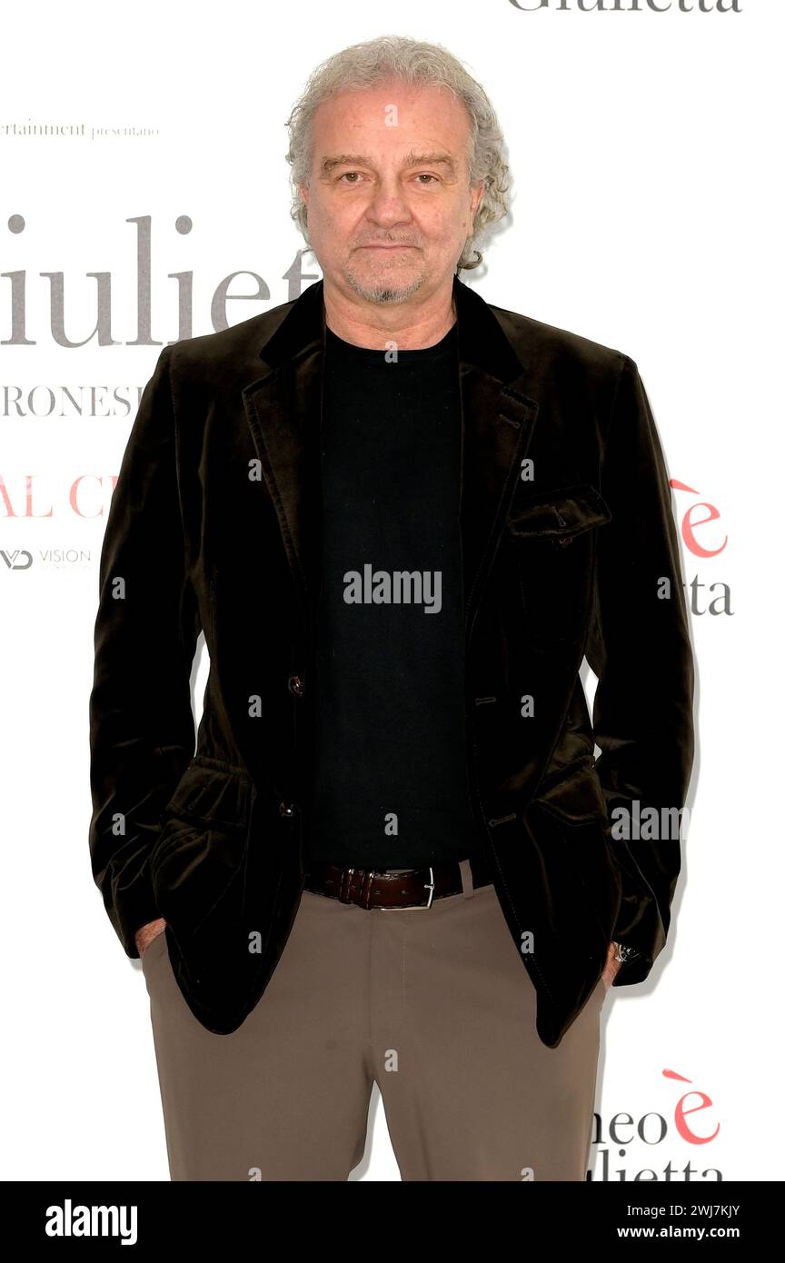 Giovanni Veronesi beim Photocall zum Kinofilm 'Giulietta è Romeo' im Hotel le Méridien Visconti. ROM, 13.02.2024 Banque D'Images