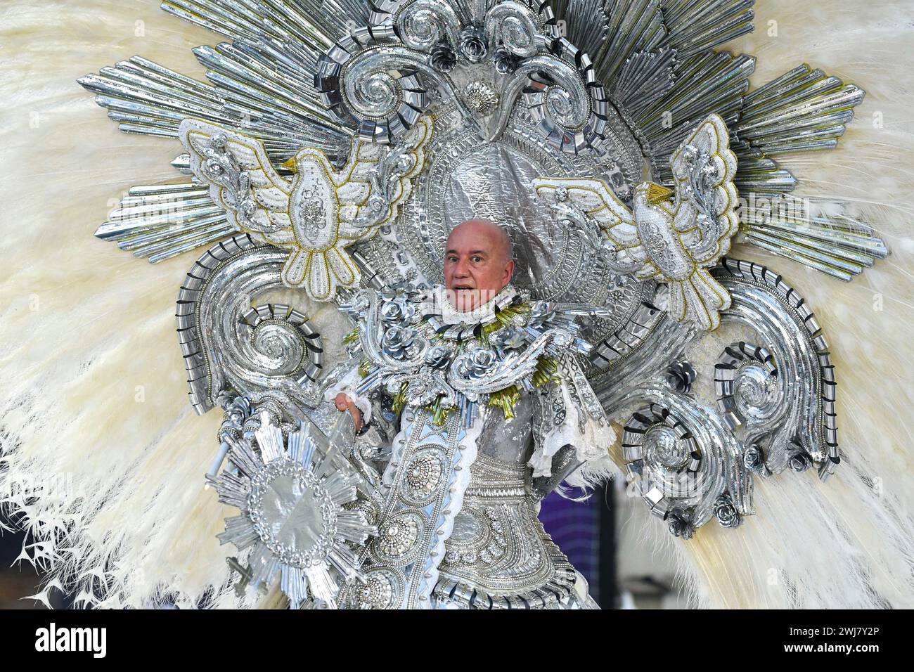 Rio, Brésil - 12 février 2024 : défilés des écoles de samba Unidos do Viradouro du groupe spécial, pendant le carnaval dans la ville de Rio de Jan Banque D'Images