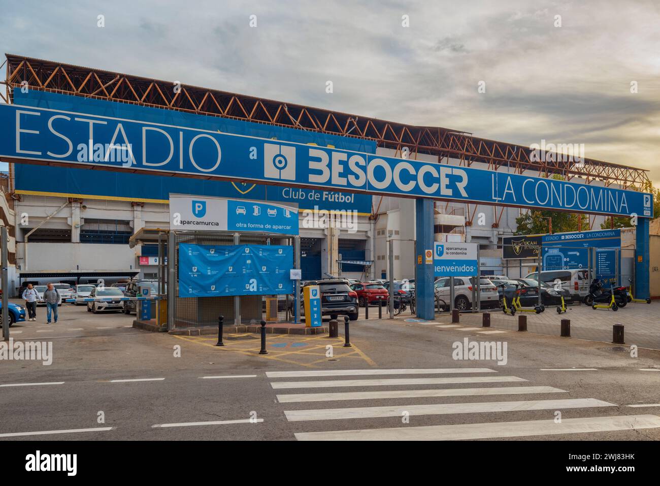 Stade de football de l'équipe espagnole Real Murcia CF. La Condomina (BeSoccer ou Enrique Roca) dans le centre-ville de Murcie, capitale de la région, Espagne. Banque D'Images