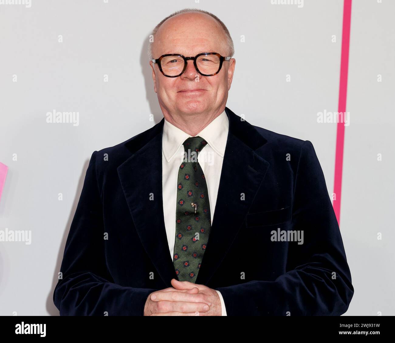 Londres, Royaume-Uni. 13 février 2024. Jason Watkins assiste à la première européenne de Wicked Little Letters à Odeon luxe à Leicester Square, Londres. Crédit : SOPA images Limited/Alamy Live News Banque D'Images