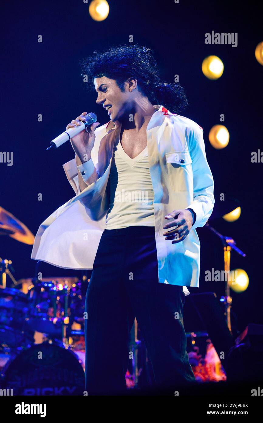 DATE DE SORTIE : 18 avril 2025. TITRE : Michael. STUDIO : Lions Gate. RÉALISATEUR : Antoine Fuqua. INTRIGUE : L'histoire du célèbre musicien Michael Jackson, connu comme le roi de la pop. EN VEDETTE : JAAFAR JACKSON dans le rôle de Michael Jackson. (Crédit image : © Lions Gate/Entertainment Pictures/ZUMAPRESS.com) USAGE ÉDITORIAL UNIQUEMENT ! Non destiné à UN USAGE commercial ! Banque D'Images