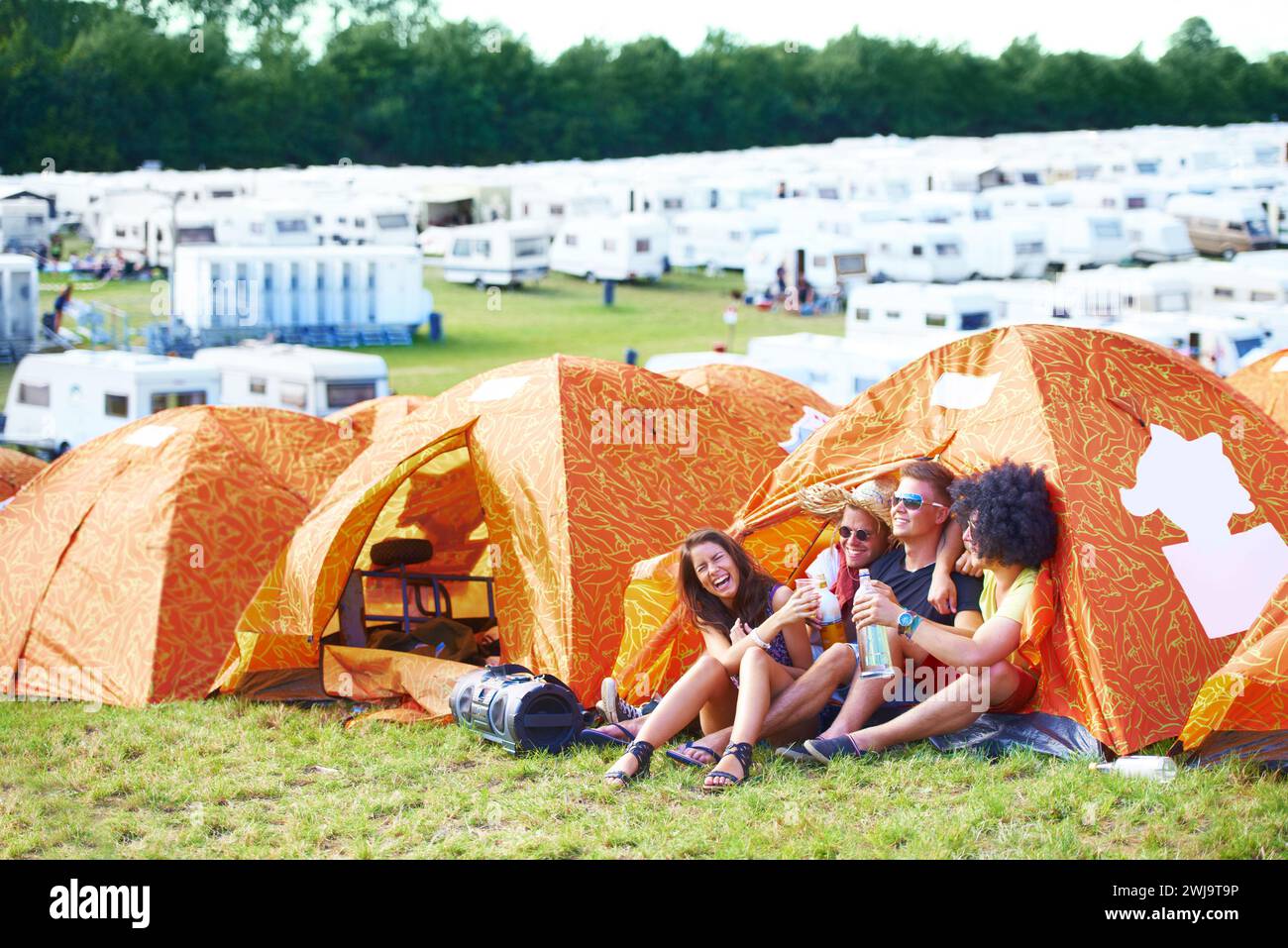 Tent festival funny Banque de photographies et d'images à haute résolution  - Alamy