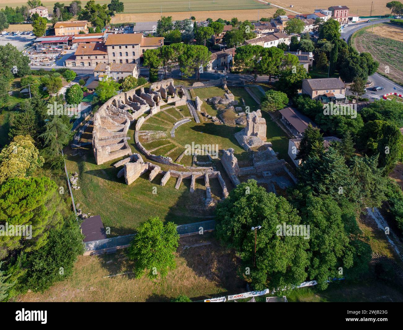Macerata (Italie, Marches, province de Macerata), zone archéologique de Helvia Recina, théâtre Banque D'Images