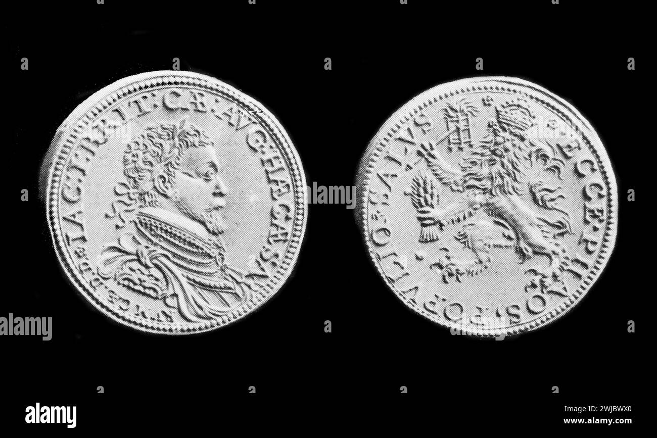 James I., 25 juillet 1603. La première médaille décernée en Angleterre dans le but exprès d'être distribuée le jour du couronnement. Illustration en noir et blanc du Connoisseur, un magazine illustré pour collectionneurs Voll 3 (mai-août 1902) publié à Londres. Banque D'Images