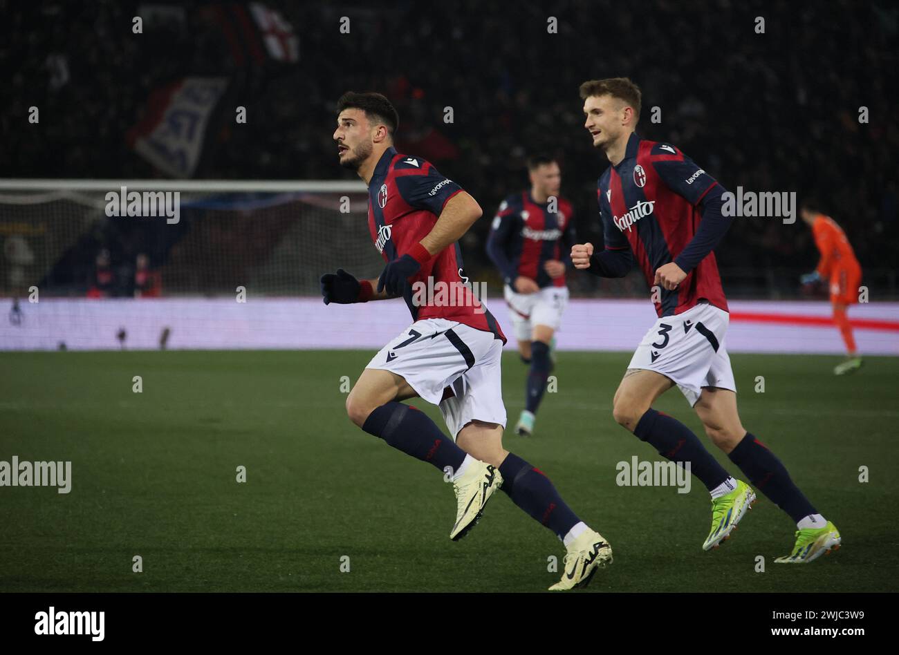 Foto Michele Nucci/LaPresse 14 Febbraio 2024, Bologne, Italia sport, calcio. Bologna fc vs. ACF Fiorentina - Campionato di calcio Serie A TIM 2023/2024 - stadio Renato Dall'Ara Nella foto : Riccardo Orsolini (Bologna F.c.) esulta dopo aver realizzato il gol dell'1-0 photo : Michele Nucci/LaPresse 14 février 2024, Bologne, Italie. sport, football. Bologne fc vs ACF Fiorentina - Championnat d'Italie de Football League A TIM 2023/2024 - Renato Dall'Ara stade dans la photo : Riccardo Orsolini (Bologne FC) célèbre après avoir marqué le but 1-0 Banque D'Images