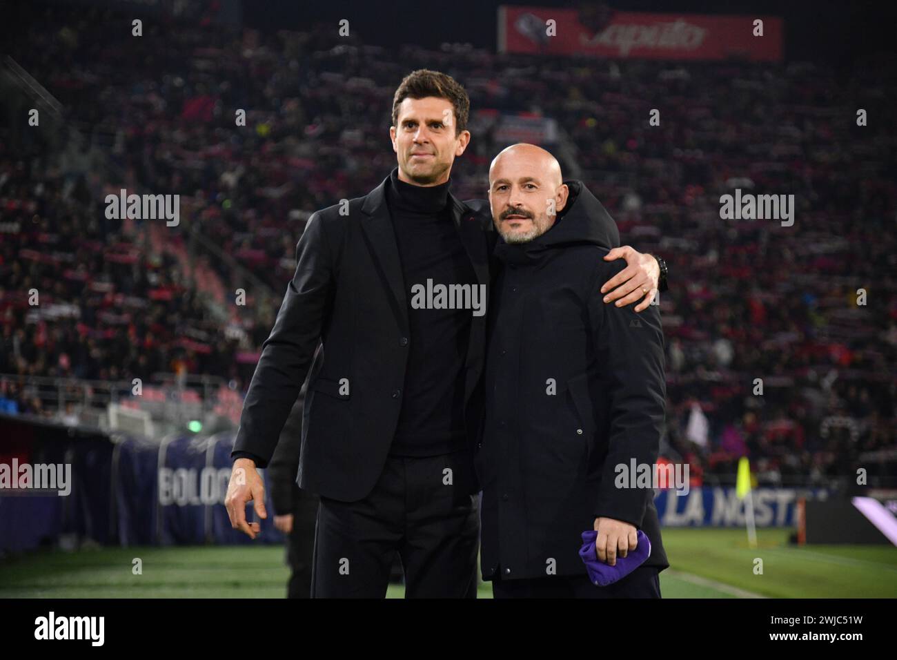 Bologne, Italie. 14 février 2024. Foto Massimo Paolone/LaPresse 14 Febbraio 2024 - Bologna, Italia - sport, calcio - Bologna vs Fiorentina - Campionato Italiano di calcio Serie A TIM 2023/2024 - Stadio Renato Dall'Ara. Nella foto : Thiago Motta (Bologna F.C.) e Vincenzo Italiano (ACF Fiorentina) 14 février 2024 Bologne, Italie - sport, calcio - Bologne vs Fiorentina - Championnat italien de football Serie A 2023/2024 - stade Renato Dall'Ara. Sur la photo : Thiago Motta (Bologne F.C.) et Vincenzo Italiano (ACF Fiorentina) crédit : LaPresse/Alamy Live News Banque D'Images