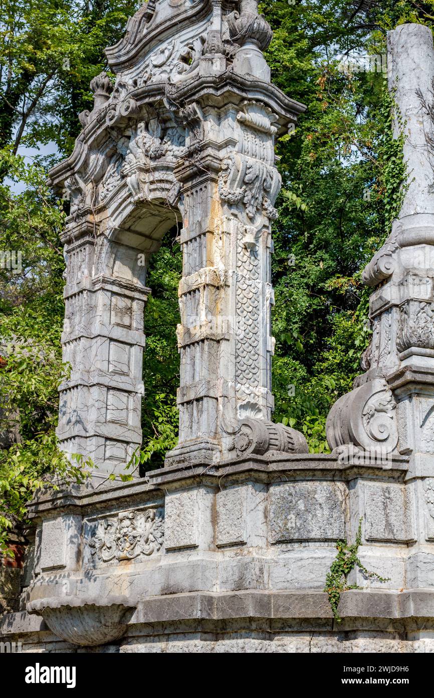 Palais Massandra et parc complexe du 19ème siècle. Elément architectural Park Banque D'Images