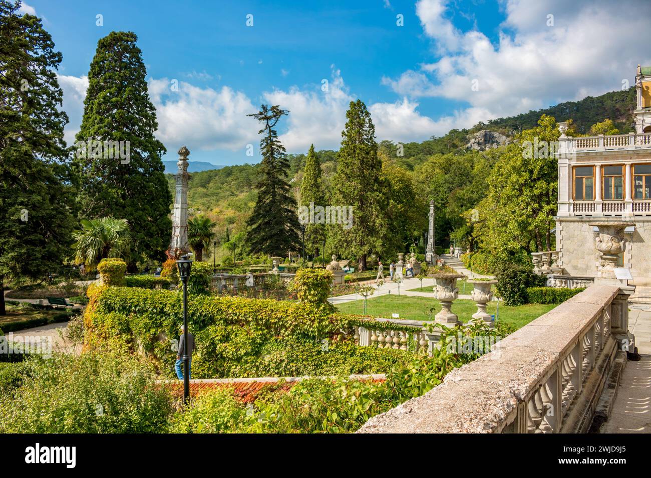 Massandra, Crimée - octobre 2014 : Parc sur le territoire du complexe de palais et de parc à Massandra Banque D'Images