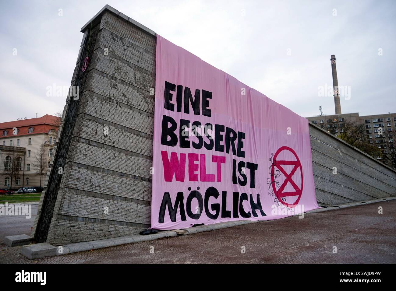 'Eine bessere Welt ist moeglich' : 'KlimaProtest' : Protestcamp von extinction Rebellion im Invalidenpartk, Berlin-Mitte (nur fuer redaktionelle Verwend Banque D'Images