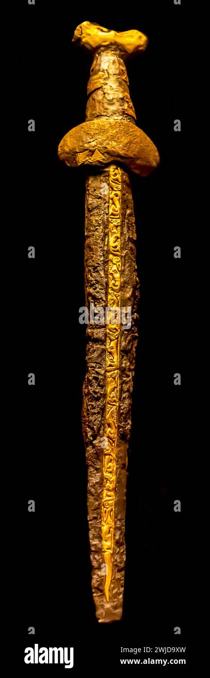 Poignard d'or, cimetière d'Issyk, région d'Almaty.Kazakhstan.5-4 cc Century BC.Découvertes archéologiques au Kazakhstan. Banque D'Images