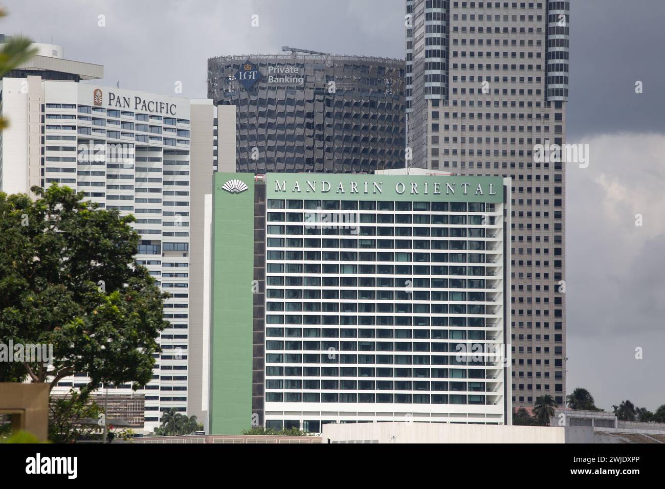 Architecture de la façade de l'hôtel Mandarin Oriental From Far, Singapour. 2024. Banque D'Images