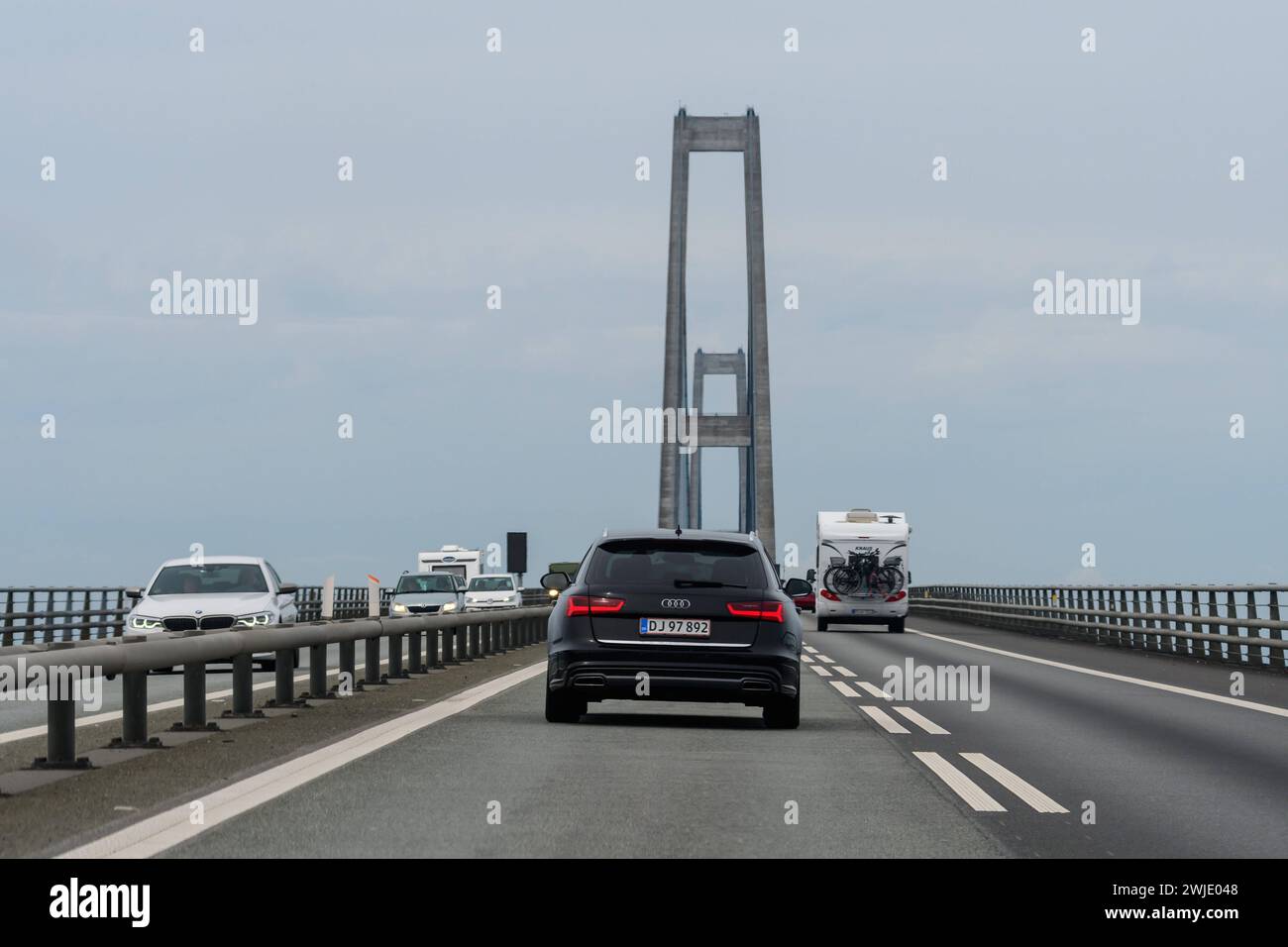 Korsoer, danemark, 05 août 2023, passage du pont Storebaeltsbroen à nyborg *** Korsoer, Dänemark, 05. août 2023, Fahrt über die Brücke Storebaeltsbroen nach nyborg Copyright : xWolfgangxSimlingerx Banque D'Images