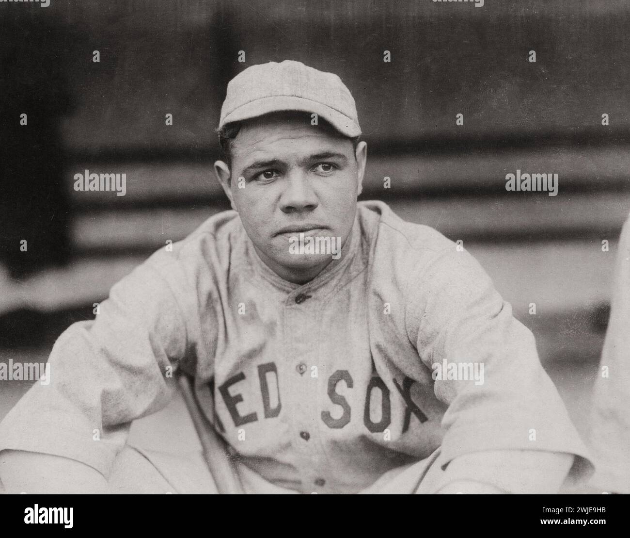 Portrait de Babe Ruth, portant une chemise Red Sox, photo de George Grantham bain, 1919 Banque D'Images