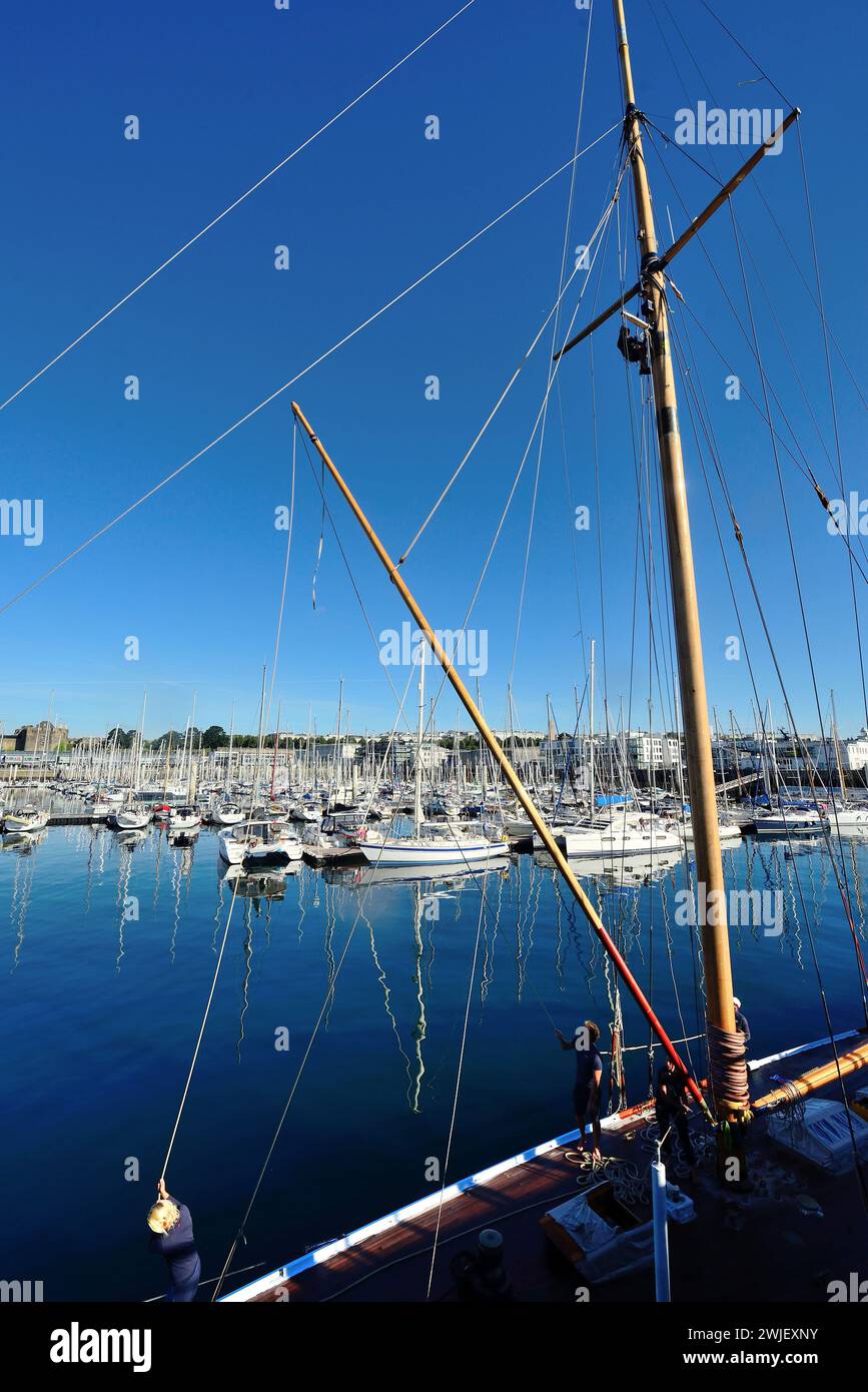 Brest (Bretagne, nord-ouest de la France) : marina “port de plaisance du Château” Banque D'Images