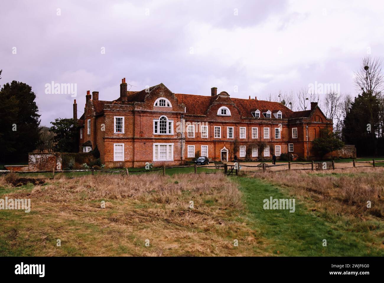 West Horsley place (Button House), Grade I classé manoir du 15ème siècle dans le Surrey, Angleterre, Royaume-Uni, février 2024 BBC TV show Ghosts Banque D'Images