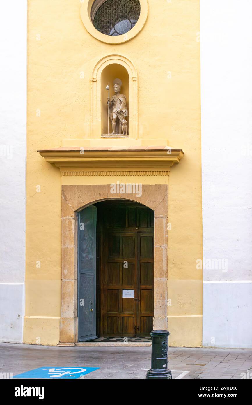 La lueur chaude de l'église San Roque, Oliva, Valence, Espagne Banque D'Images