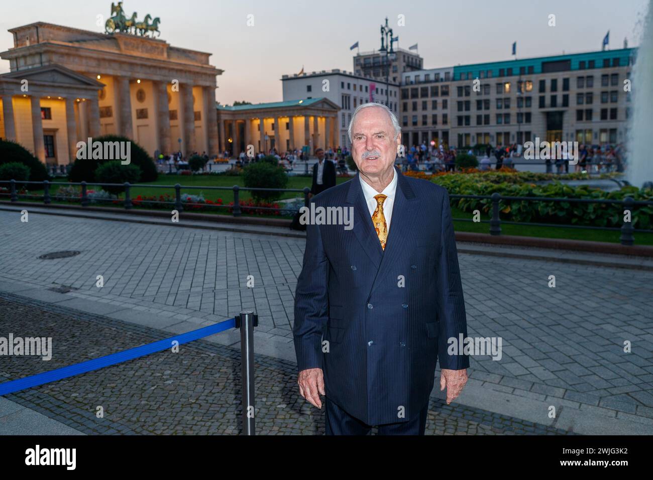 John Marwood Cleese assiste à la cérémonie de remise des Prix Rose d'Or 2016, Axica Pariser Platz 3 Banque D'Images